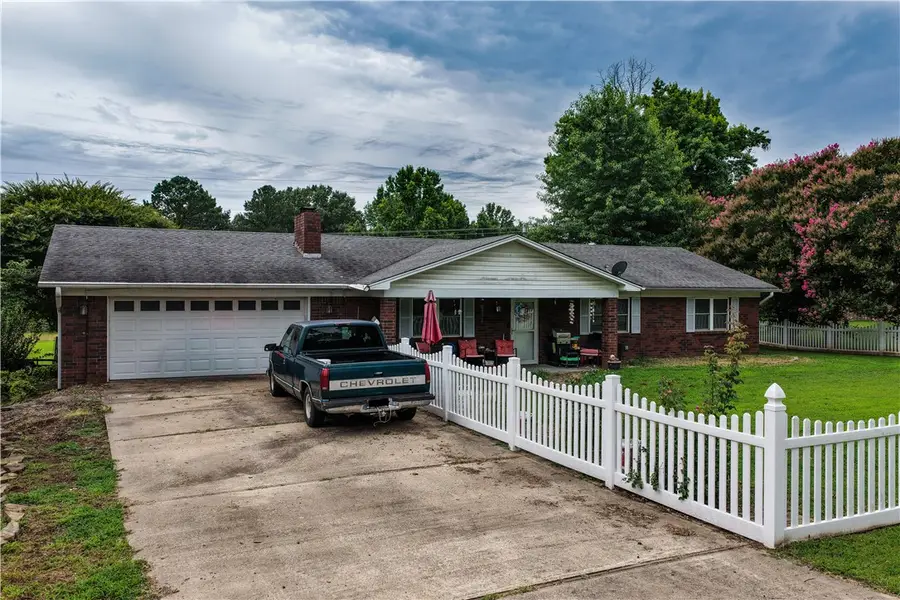 701 Hamilton Cove, Russellville, AR 72802 - #2