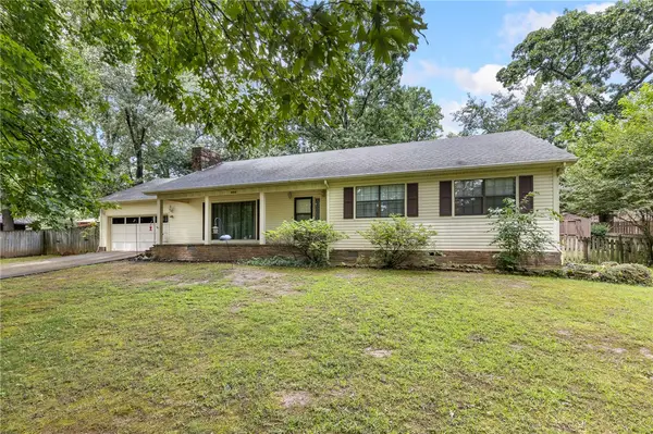404 Huntington Place, Harrison, AR 72601