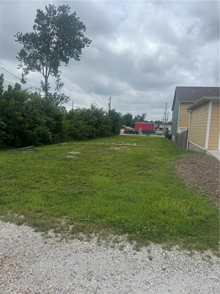 505 S 7th Street, Rogers, AR 72756 - #3