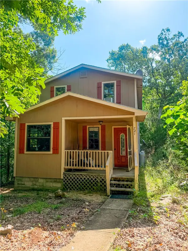 721 County Road 3023, Eureka Springs, AR 72632