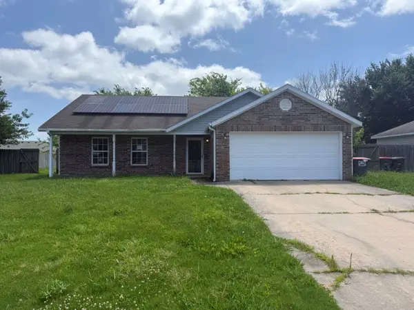 1324 Hackberry Place, Elkins, AR 72727