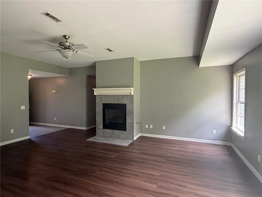 1324 Hackberry Place, Elkins, AR 72727 - #2