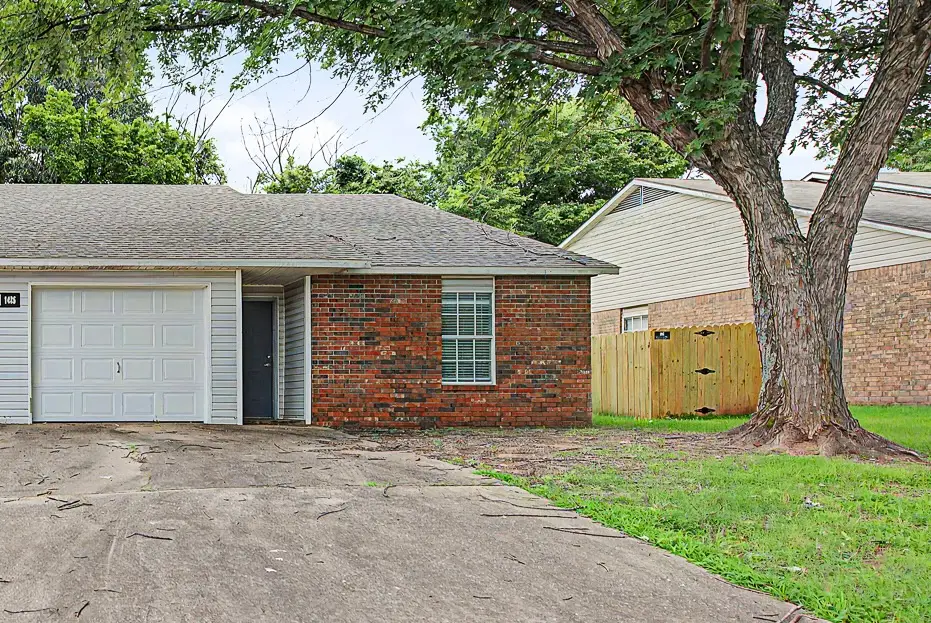 1426 N Boxley Avenue, Fayetteville, AR 72704 - #1