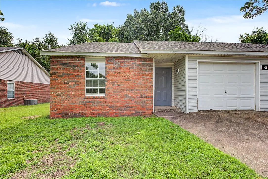 1428 N Boxley Avenue, Fayetteville, AR 72704 - #1