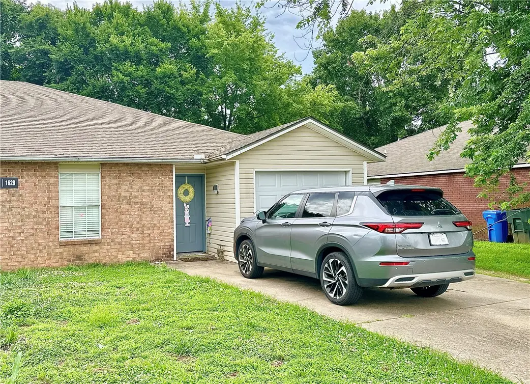 1628 N Boxley Avenue, Fayetteville, AR 72704 - #1