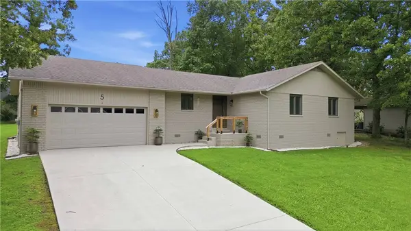5 Rockhill Lane, Bella Vista, AR 72715