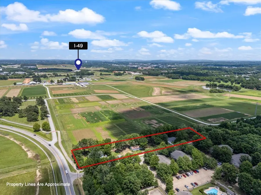 2190 N Garland Avenue, Fayetteville, AR 72704 - #2