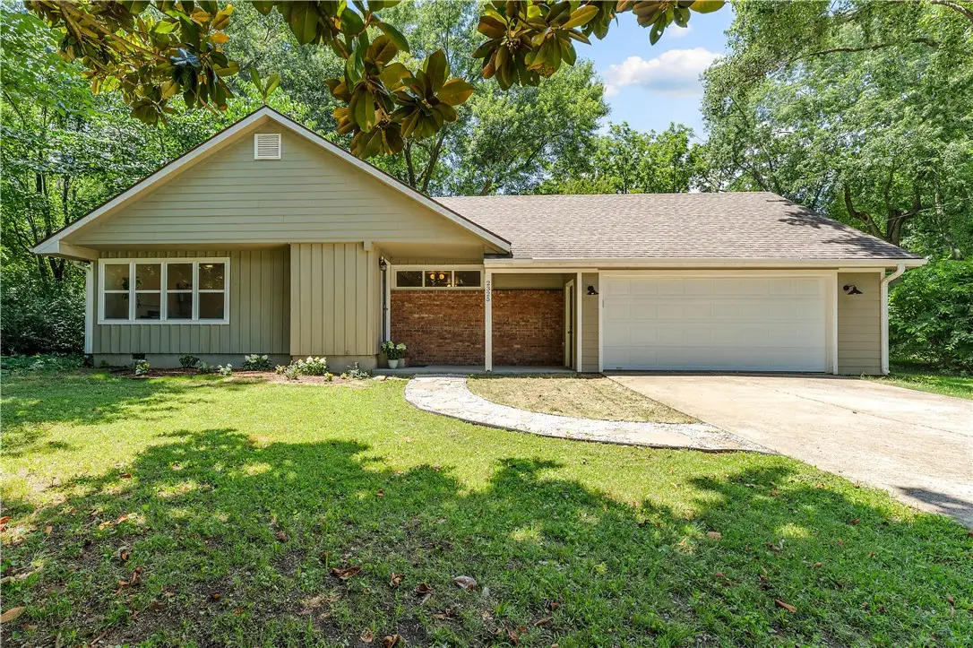 2325 N Gooseberry Lane, Fayetteville, AR 72704 - #1