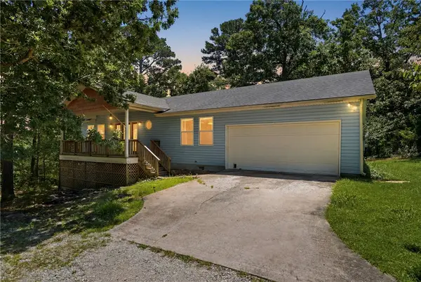 3 Richard Circle, Eureka Springs, AR 72632