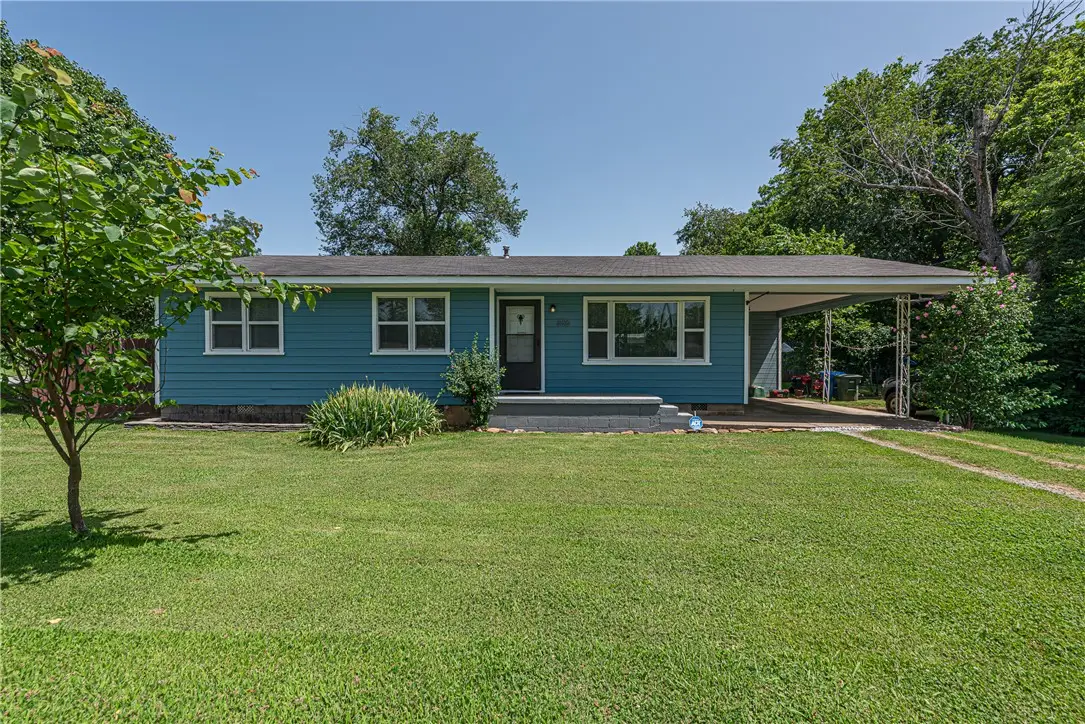 3016 W Mount Comfort Road, Fayetteville, AR 72704 - #1