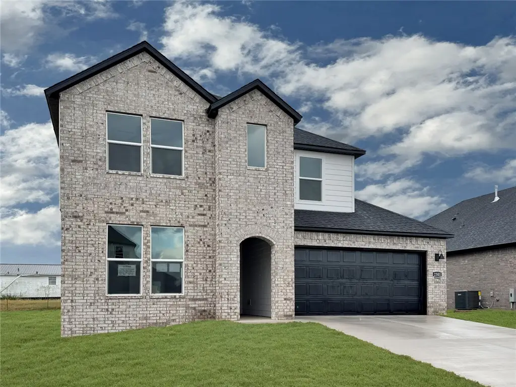 1051 Thornwood Place, Bentonville, AR 72713 - #1