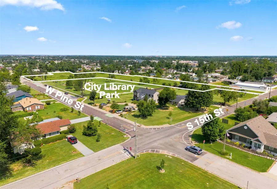 W Pine Street, Rogers, AR 72758 - #3