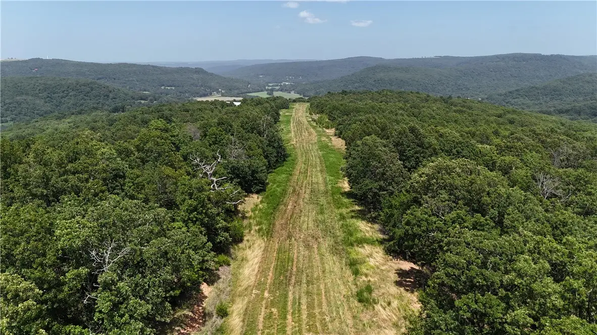 001 Madison 3202, Huntsville, AR 72740 - #1