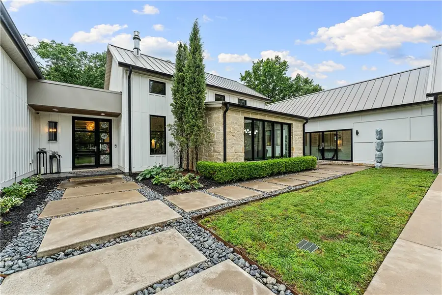 3105 W Howard Nickell Road, Fayetteville, AR 72704 - #2