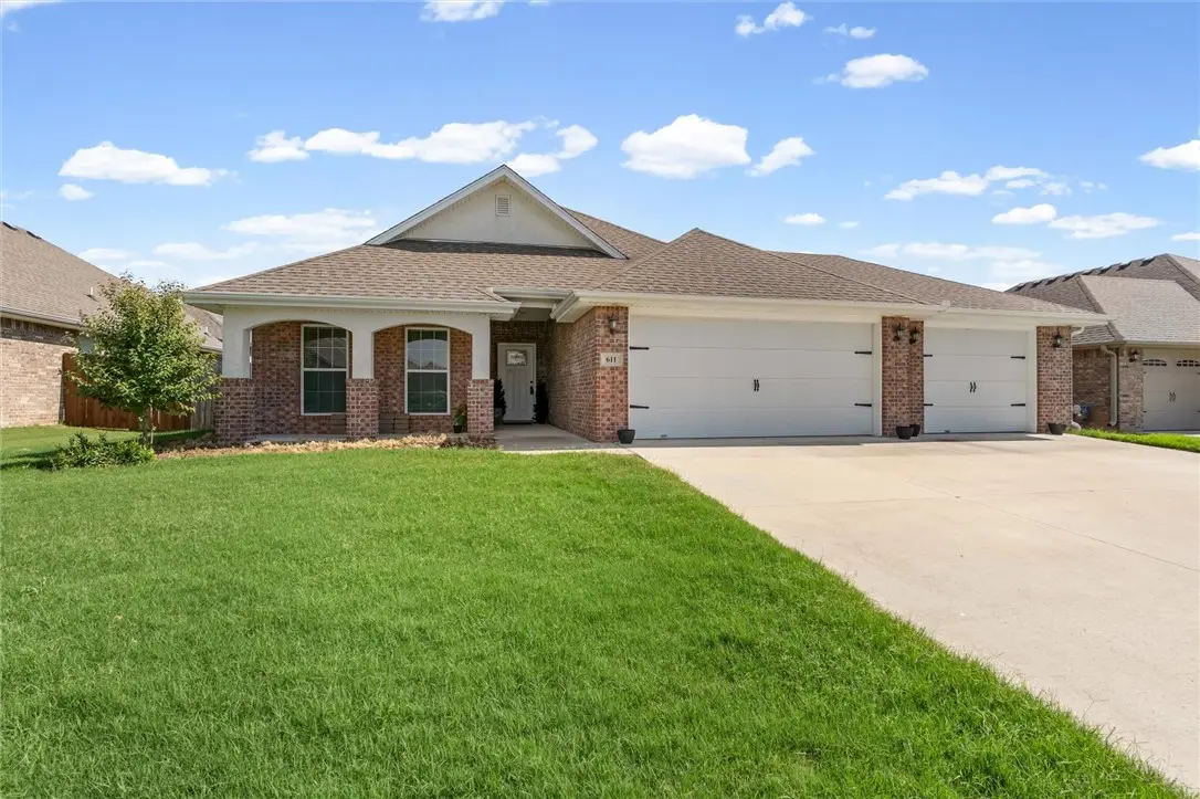 611 Gala Circle, Bentonville, AR 72712 - #1