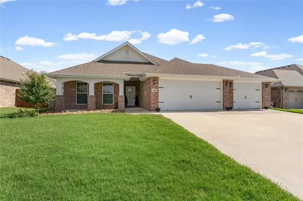611 Gala Circle, Bentonville, AR 72712