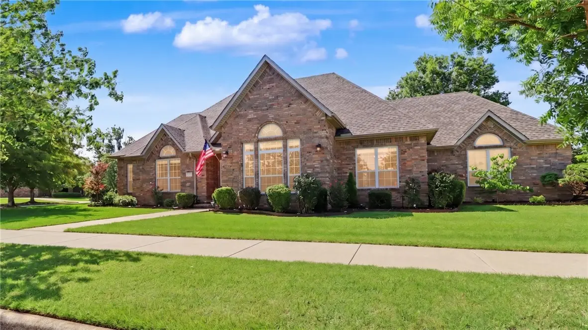 6319 S Tall Oaks Loop, Springdale, AR 72762 - #1