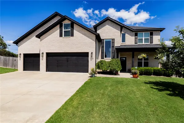 402 Shady Oak Circle, Cave Springs, AR 72718