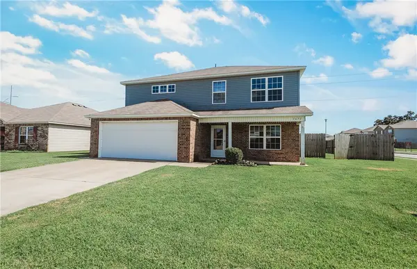 1671 Scotland Drive, Centerton, AR 72719