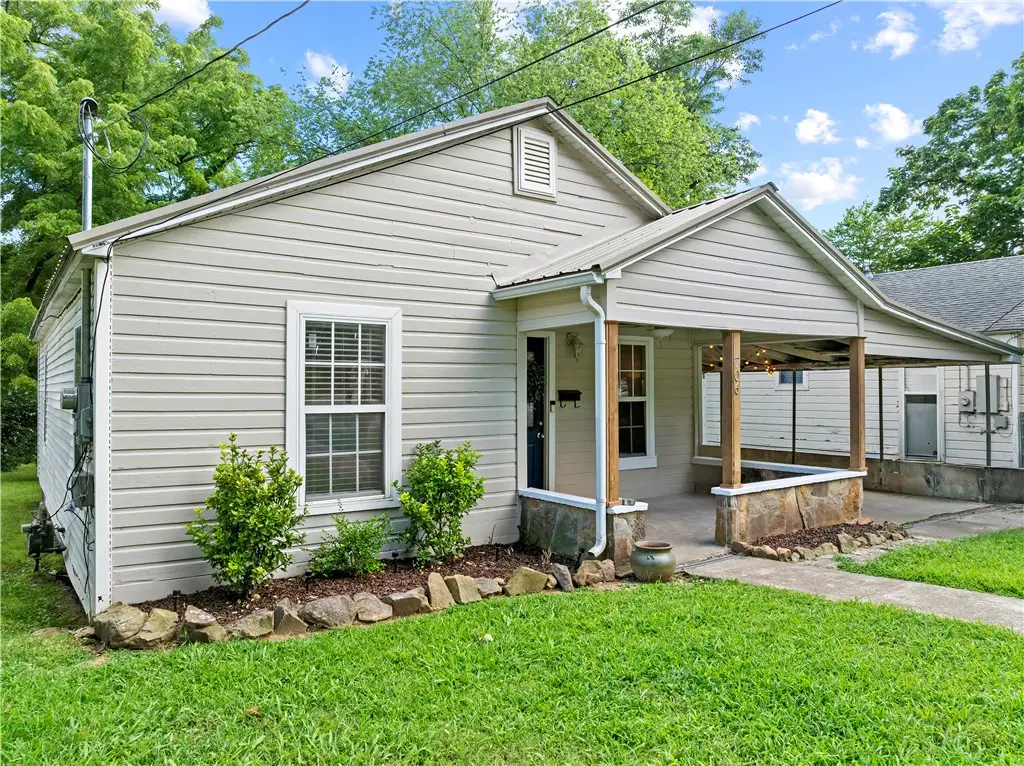 706 E Ridge Avenue, Harrison, AR 72601 - #1