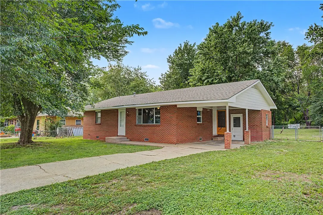 707 E Sumac Street, Rogers, AR 72756 - #1