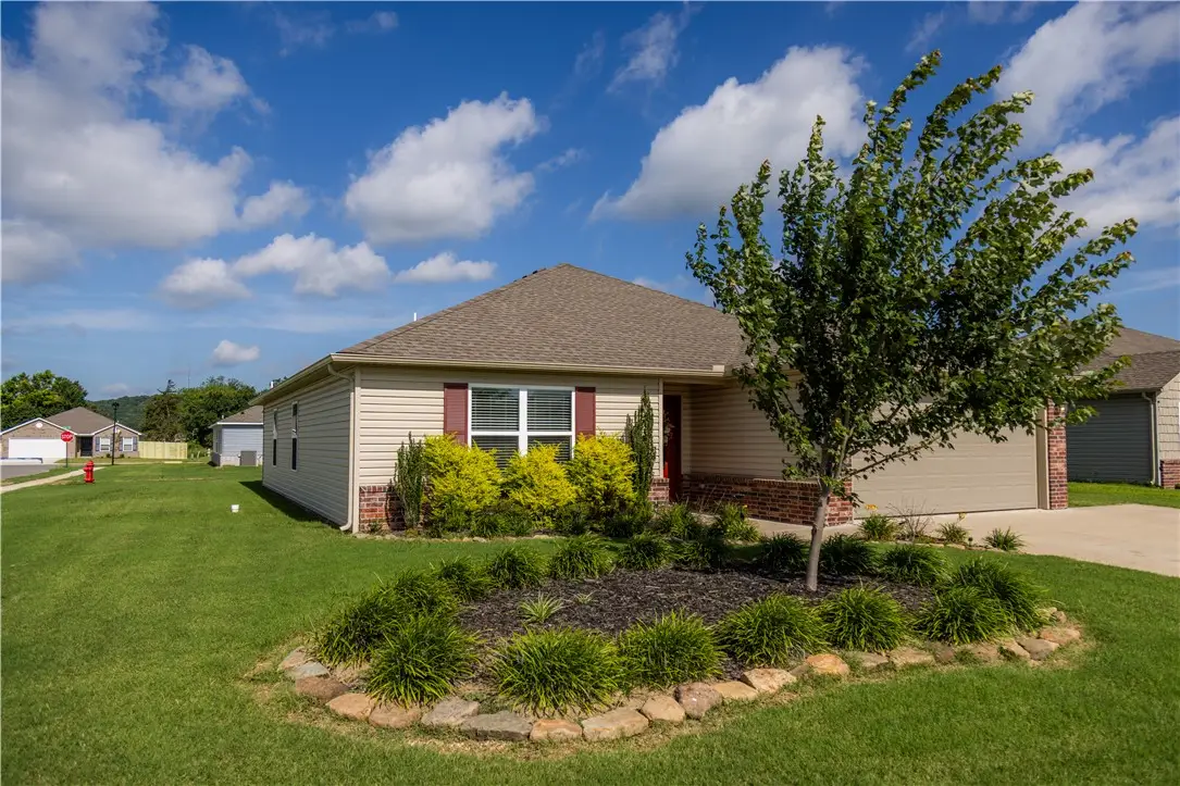 995 Jennifer Ann Lane, Elkins, AR 72727 - #1