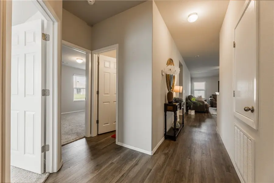 995 Jennifer Ann Lane, Elkins, AR 72727 - #3