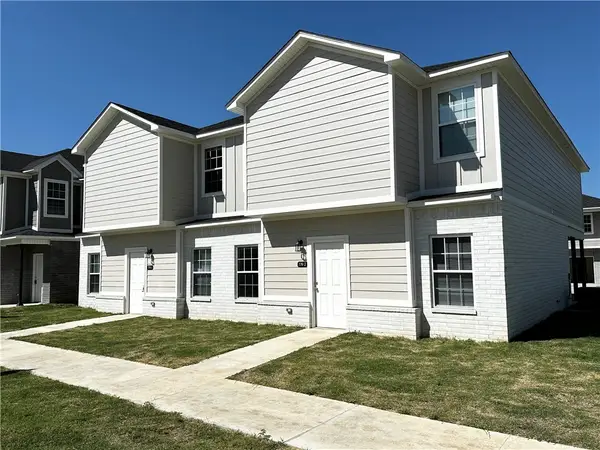 779 S Amarillo Road #1 &2, Fayetteville, AR 72704