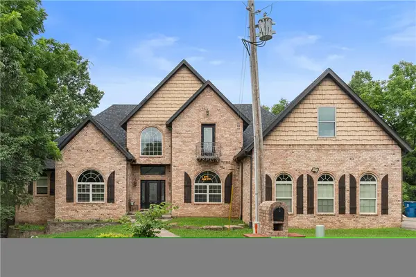 14 Holcombe Lane, Bella Vista, AR 72714
