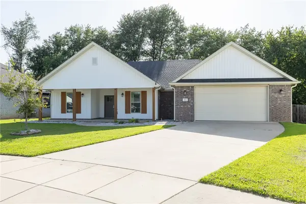 85 N Isabella Place, Farmington, AR 72730