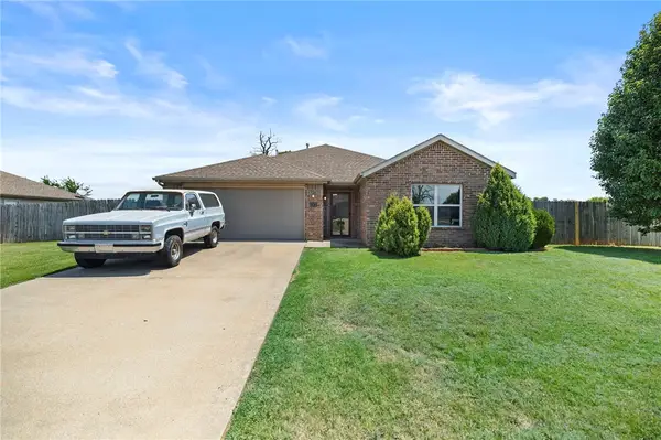 331 Violet Street, Centerton, AR 72719