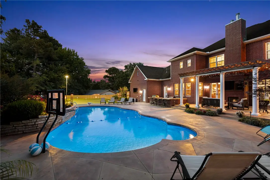 331 E Fairway Lane, Fayetteville, AR 72701 - #1
