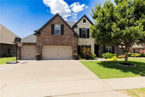 6214 S 28th Street, Rogers, AR 72758