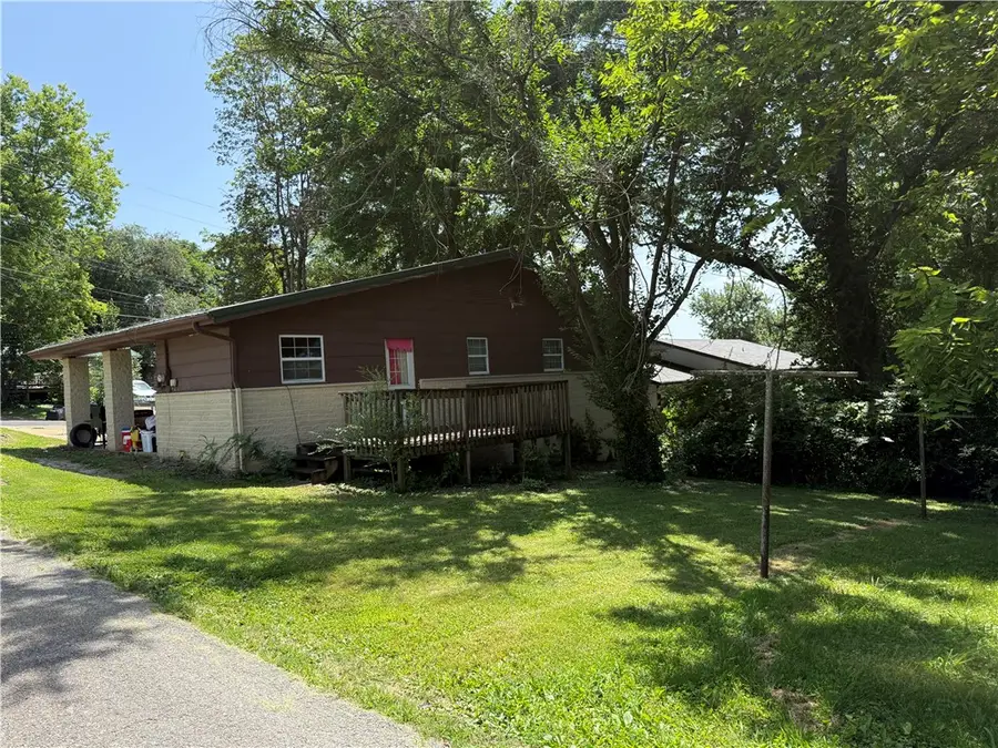 103 E College Avenue, Harrison, AR 72601 - #3