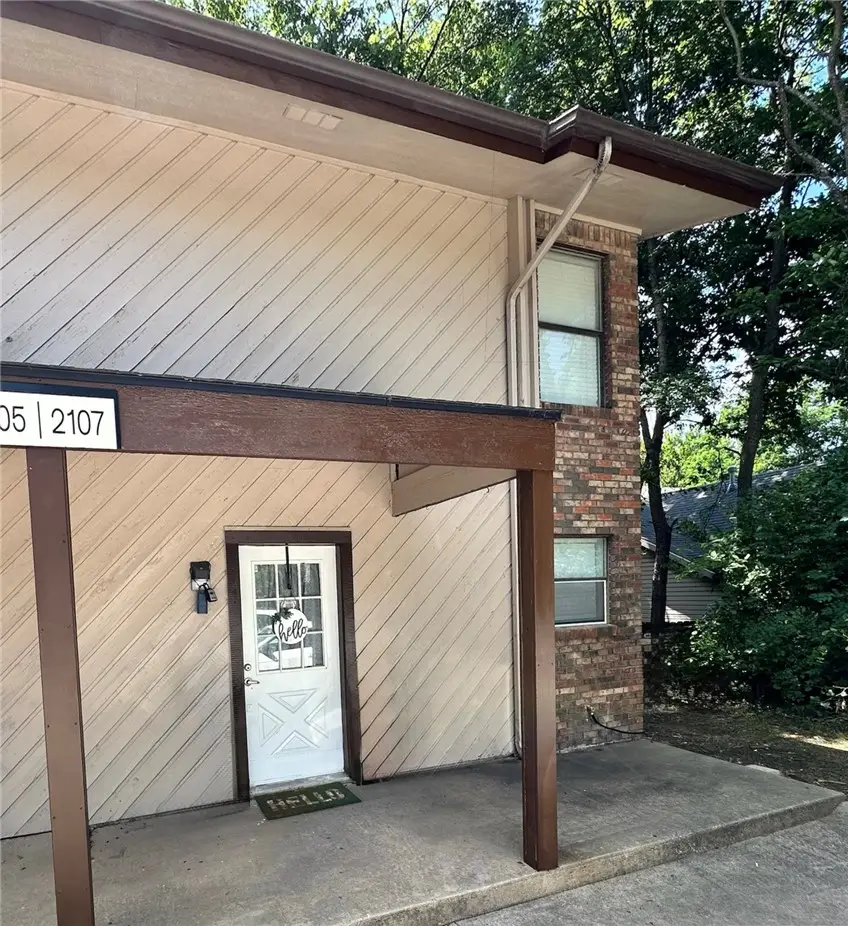 2107 N East Oaks Drive, Fayetteville, AR 72703 - #3