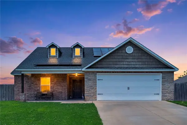 1301 Ridge View Drive, Siloam Springs, AR 72761