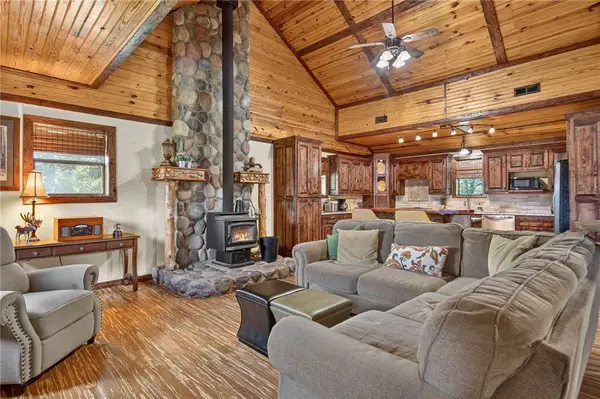10890 Gates Lane, Pea Ridge, AR 72751