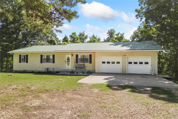 85 Nc 3851, Hasty, AR 72640