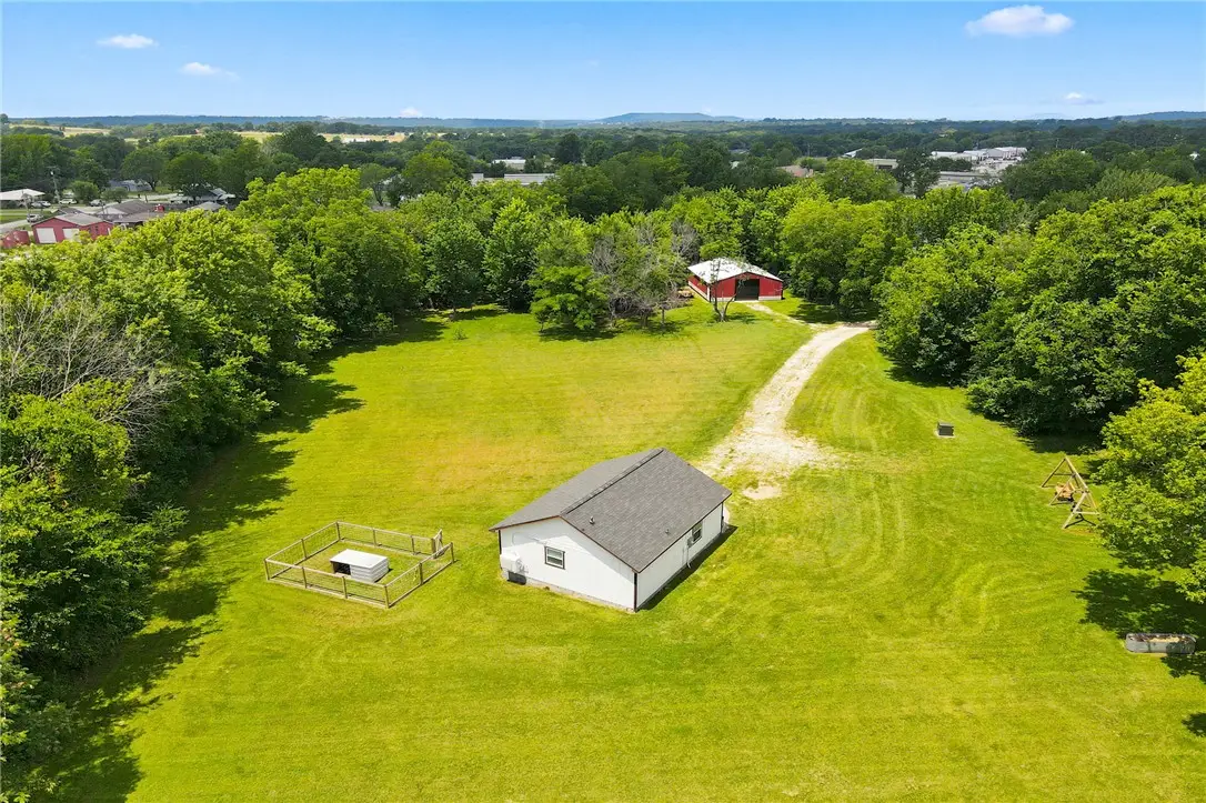 404 W Bean Street, Lincoln, AR 72744 - #1