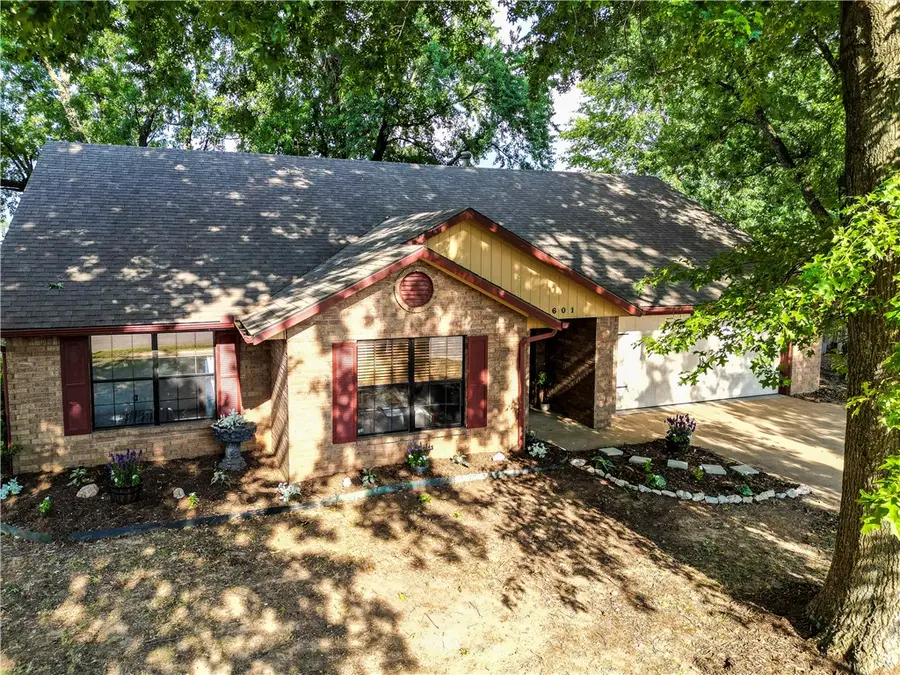 601 Garland Place, Lowell, AR 72745 - #2