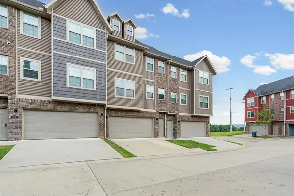 286 S Slopeside Drive, Fayetteville, AR 72704