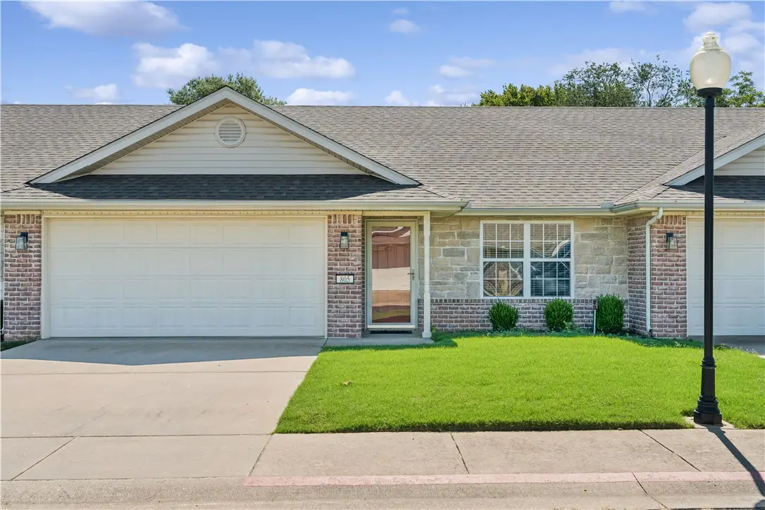 805 N 19th Street, Rogers, AR 72756 - #1