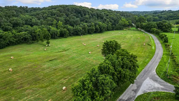 34.28AC Fr 2190, Exeter, MO 65647