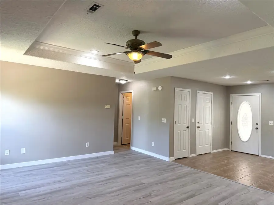 1662 Crestview Avenue, Decatur, AR 72722 - #3