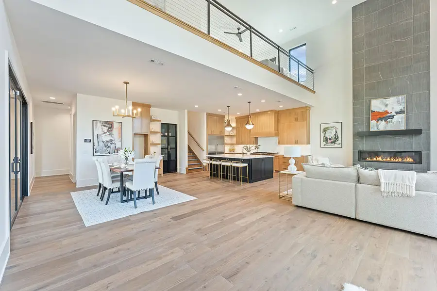 903 NE 2nd Street, Bentonville, AR 72712 - #2