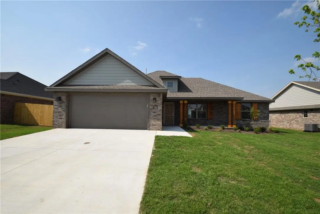 740 Hickory Meadows Avenue, Tontitown, AR 72762 - #1