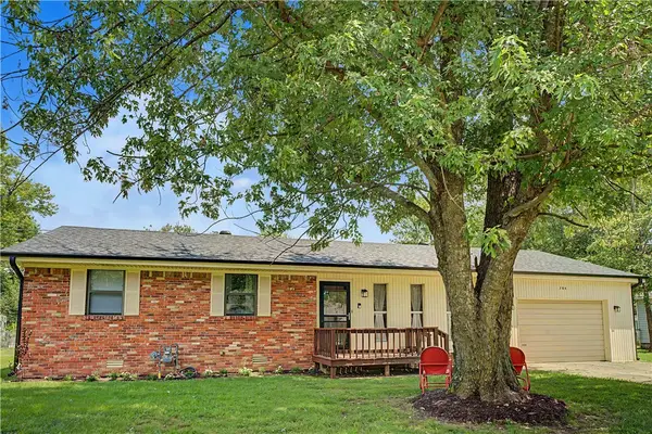 706 Lake Sequoyah Drive, Fayetteville, AR 72701