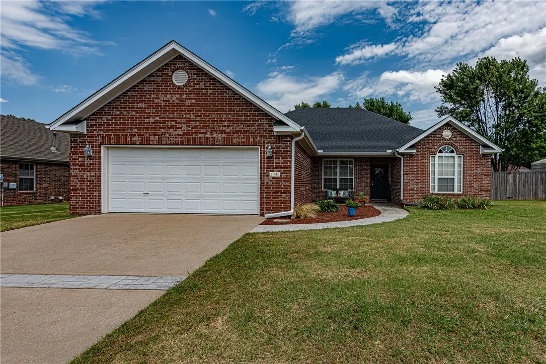 250 S Briarhill Drive, Farmington, AR 72730 - #1