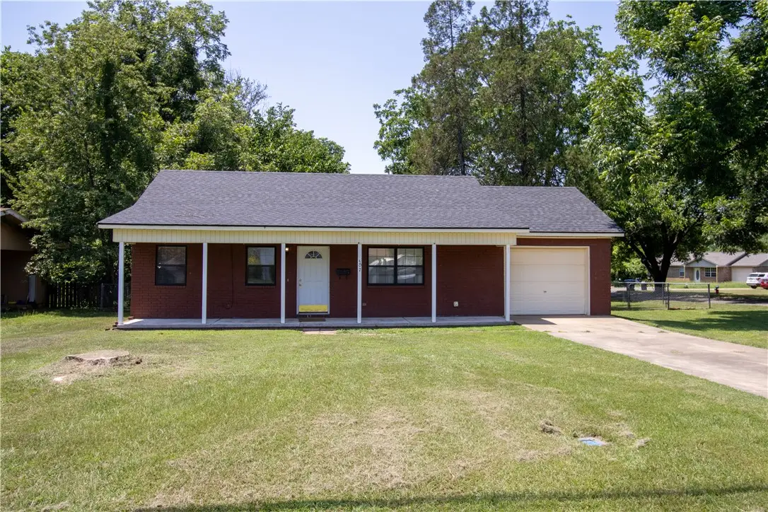 507 N Miller Street, Clarksville, AR 72830 - #1