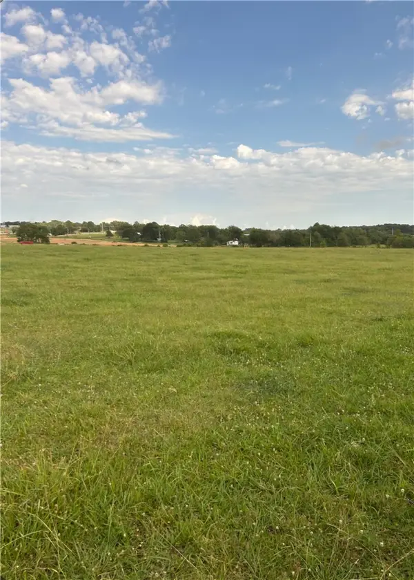 5513 & 5221 George Anderson Road, Fayetteville, AR 72764